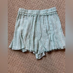 Isabelle’s cabinet skort